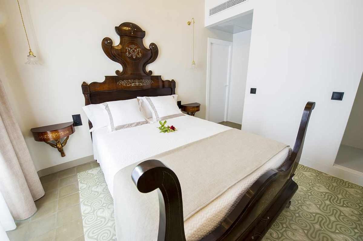 Bolet Casa Modernista Bed & Breakfast Castellvi de la Marca Room photo